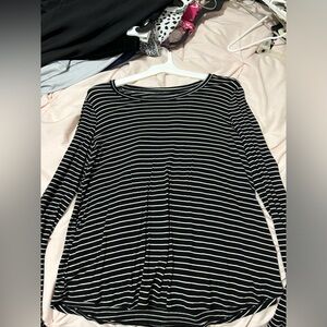 nice long sleeve; size large